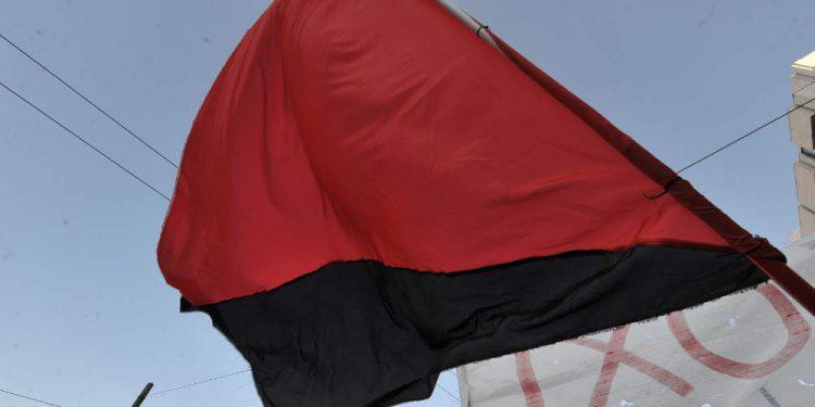 Αντιεξουσιαστές επιχείρησαν να εισβάλουν στο Δημαρχείο Πεντέλης – 2 προσαγωγές