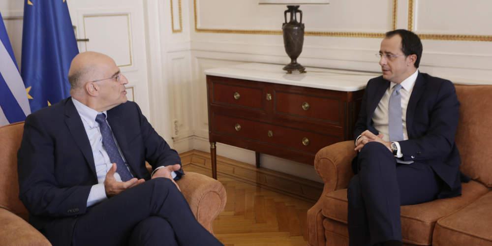 Τετ α τετ Δένδια-Χριστοδουλίδη για το Κυπριακό