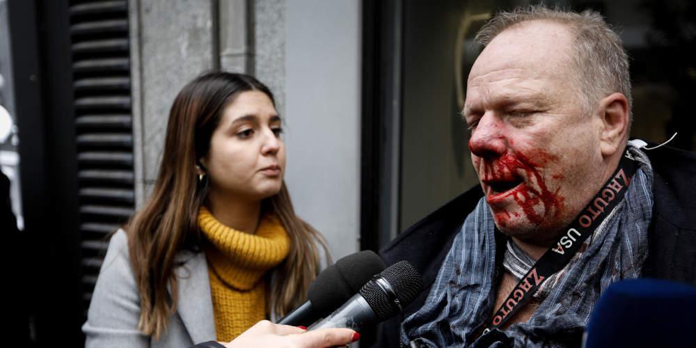 Άγρια επίθεση ακροδεξιών σε Γερμανό δημοσιογράφο στο Σύνταγμα