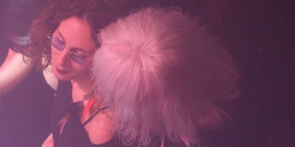 Με τη σύντροφό του στην Άννα Βίσση ο Νίκος Καρβέλας