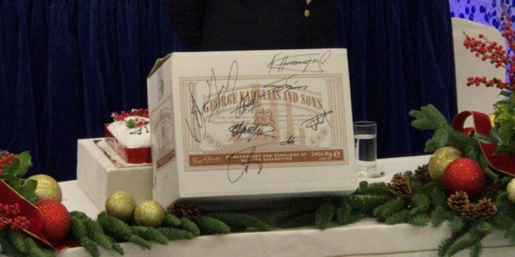 Ο Καρέλιας τίναξε τη μπάνκα στον αέρα με τα bonus στους εργαζόμενους!