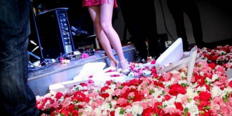 Λάρισα Οικονόμου: Συζητάμε για ρεβεγιόν με rapid test και για τους εμβολιασμένους