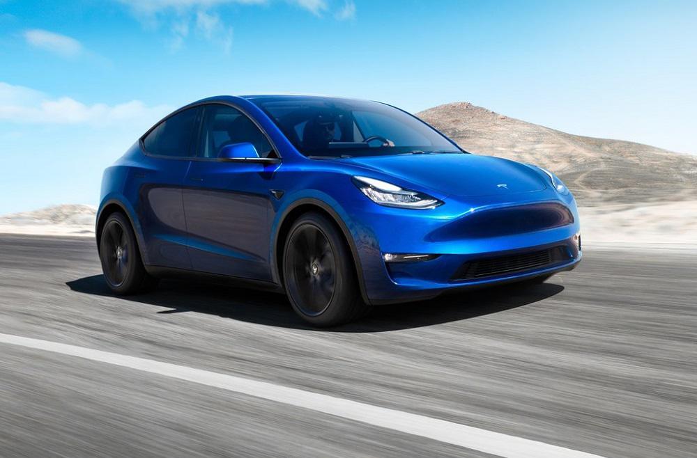 Αστυνομικοί καταδίωκαν Tesla του οποίου ο οδηγός κοιμόταν μέσα