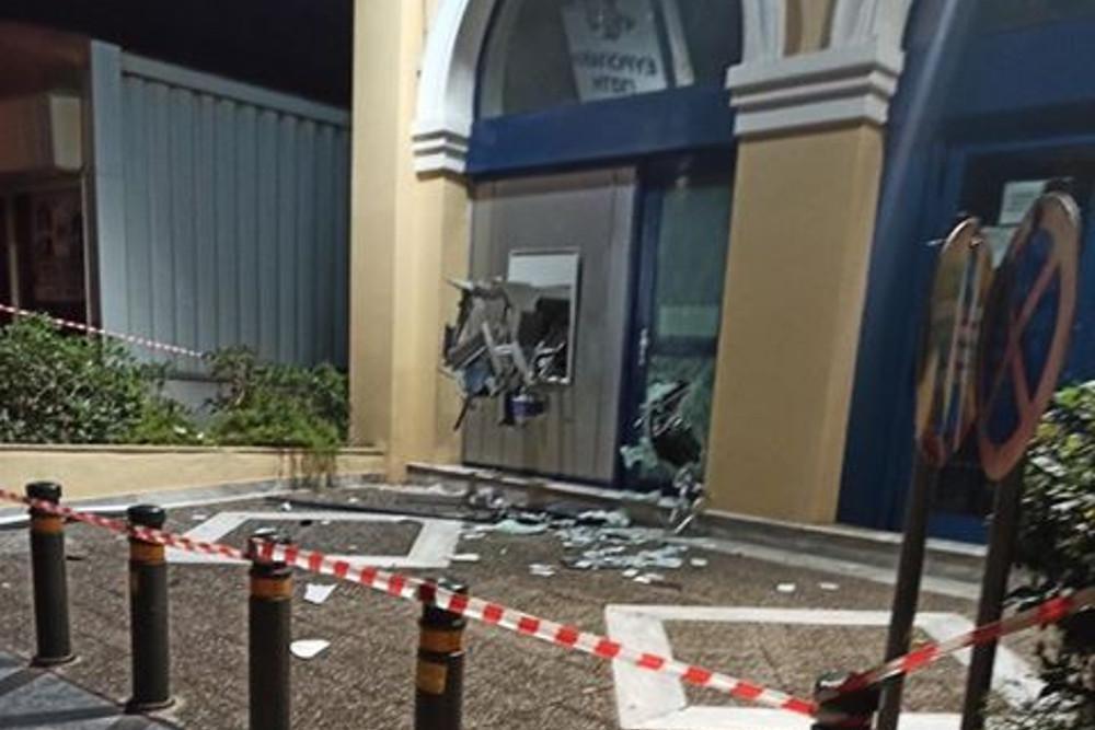 Ανατίναξαν ΑΤΜ τα ξημερώματα στο Μενίδι