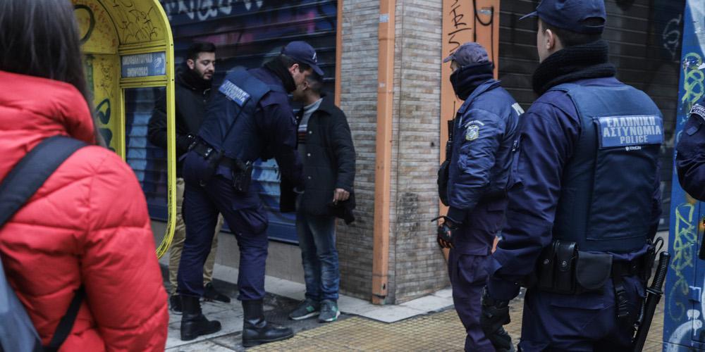 Δέκα συλλήψεις σε νέα αστυνομική επιχείρηση στην Ομόνοια