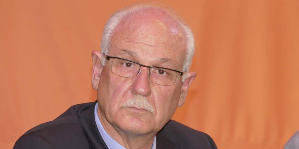 Έξαλλος ο δήμαρχος Λάρισας για τις γεμάτες καφετέριες: Δεν έχουν καταλάβει τι έρχεται