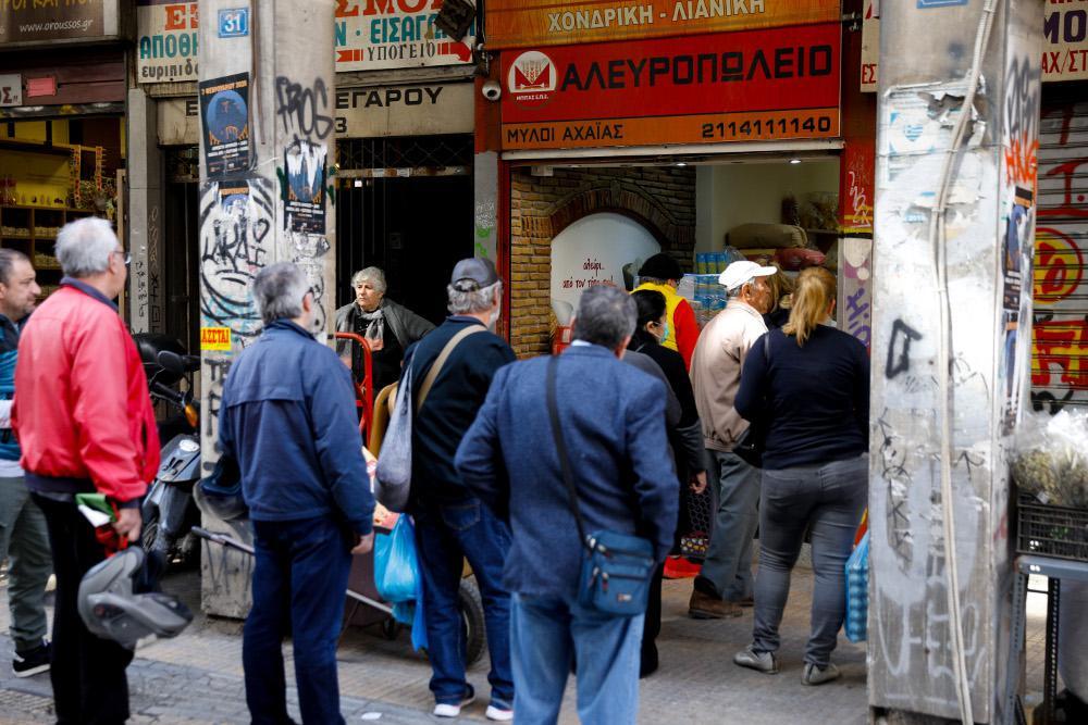 Κορωνοϊός: Έλεγχος εισόδου στα σούπερ μάρκετ από την Δευτέρα