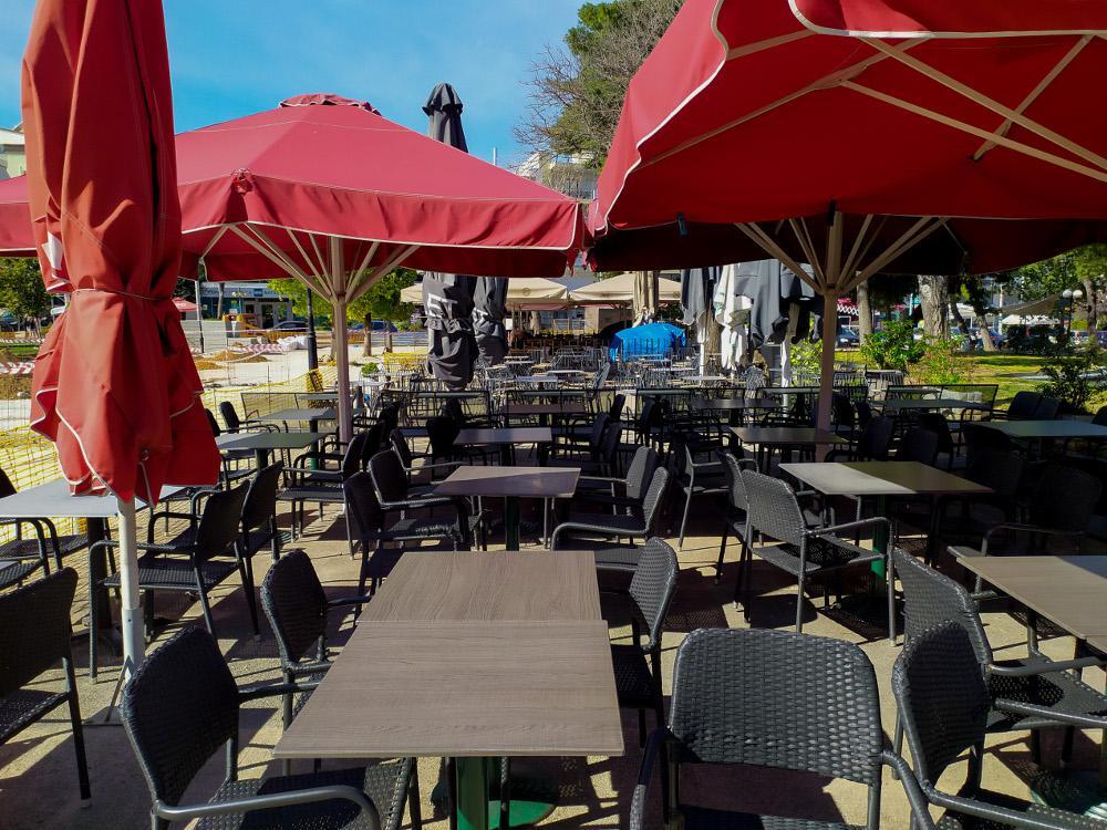 Κορωνοϊός: Νέο σποτ για το #ΜένουμεΣπίτι - «Όσο ο ιός κυκλοφορεί έξω, εγώ θα μείνω μέσα»