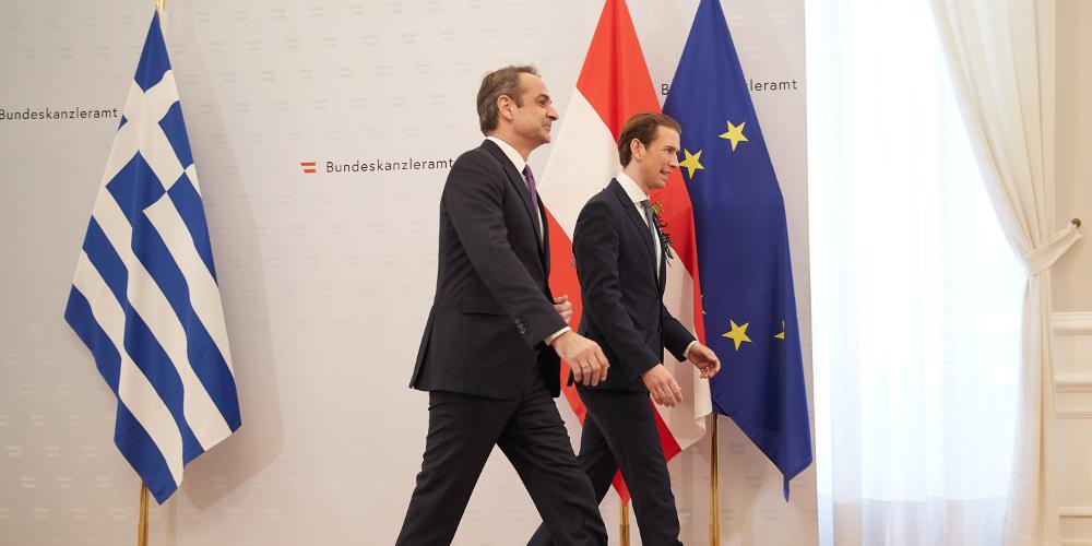 Οχι στον εκβιασμό Ερντογάν, πλήρης στήριξη στην Ελλάδα - Tι συζήτησαν Μητσοτάκης-Κουρτς