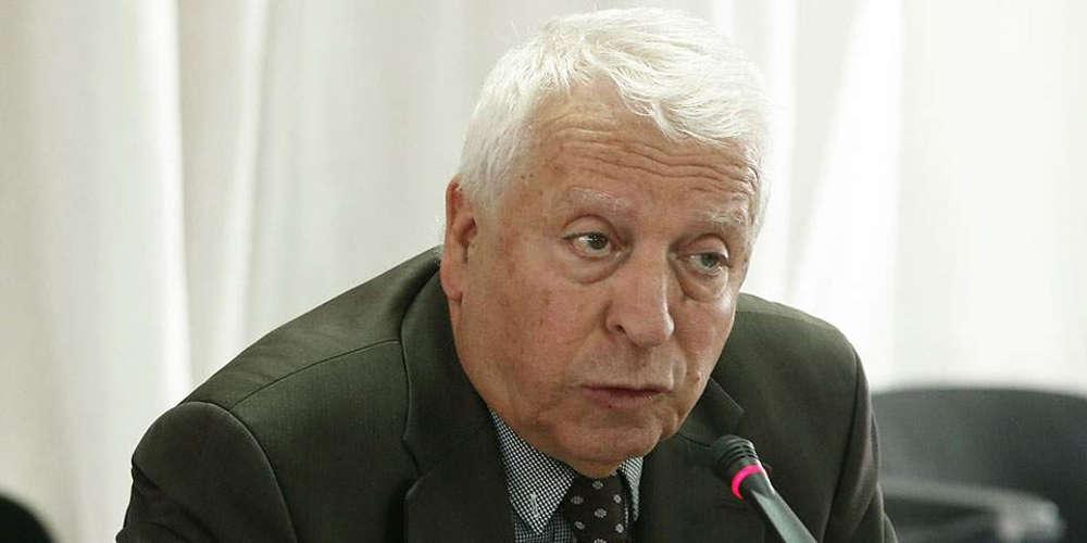 Παράταση της απόφασης για την μη αποδοχή αιτήσεων ασύλου ζητεί ο περιφερειάρχης Β. Αιγαίου