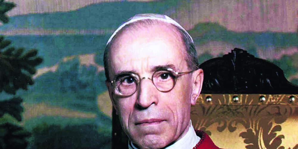 Άνοιξαν τα αρχεία του Βατικανού: Στο φως η σχέση του Πάπα Πίου με τους ναζί