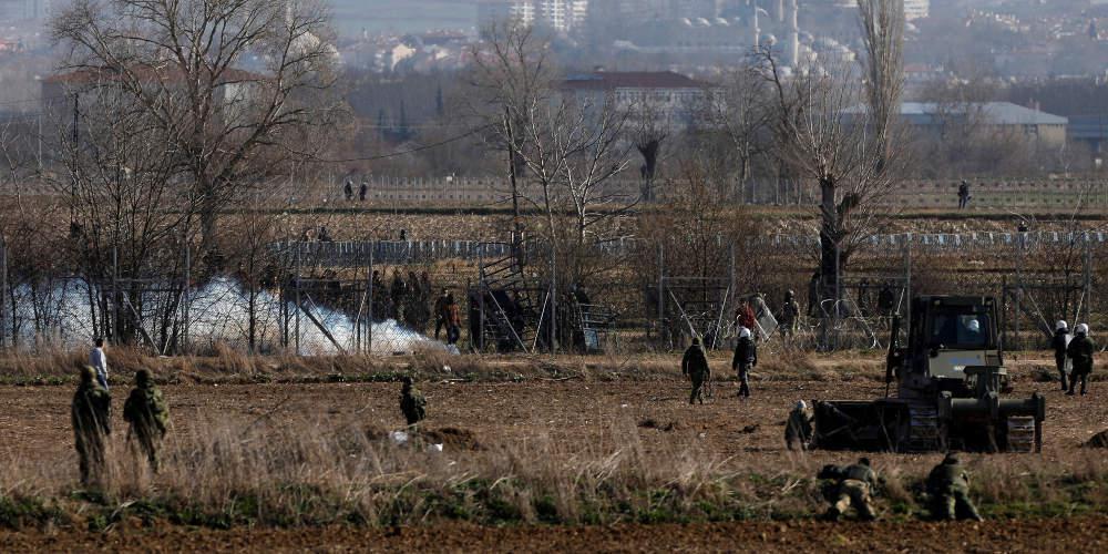 Οι Τούρκοι άρχισαν πάλι τα fake news - Σκληρή απάντηση Πέτσα για δημοσίευμα του Spiegel