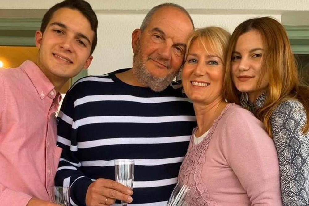 Νατάσα Παζαΐτη: H οικογενειακή φωτογραφία με τον Κώστα Καραμανλή και τα παιδιά τους για τα γενέθλιά της