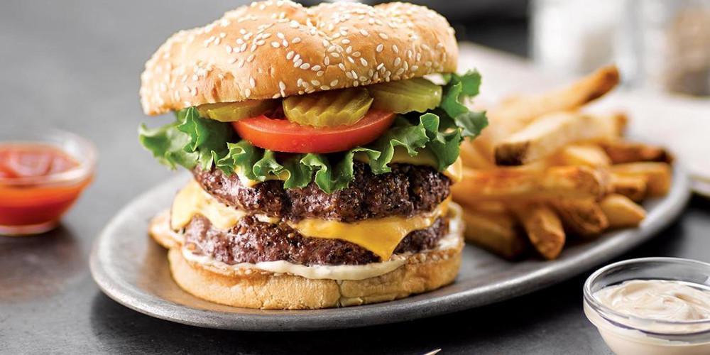 «Μόνο από ένα θαύμα θα σωθεί ο 22χρονος που κατάπιε ένα μπέργκερ αμάσητο» λέει ο πρόεδρος της ΠΟΕΔΗΝ [Βίντεο]