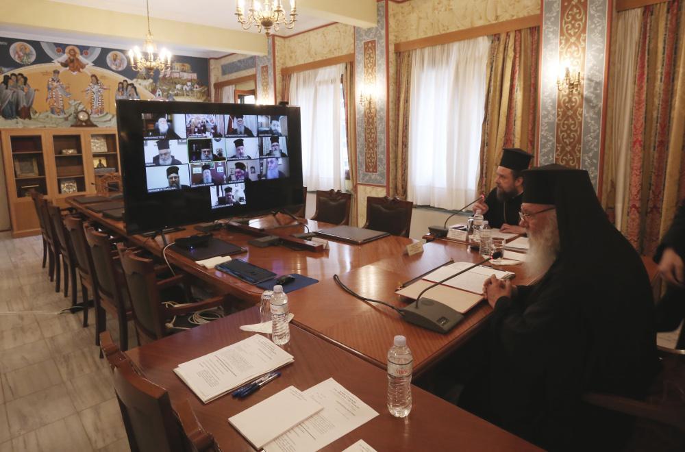 Υποχώρηση από την Εκκλησία για τα Θεοφάνεια - «Θα τηρήσουμε τα μέτρα»