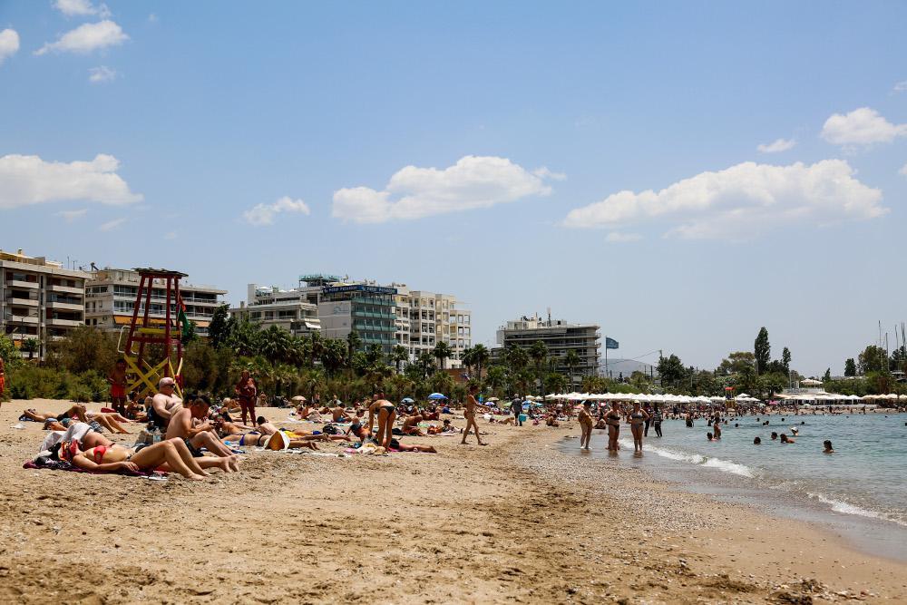 Άρση μέτρων: Πότε ανοίγουν γυμναστήρια, πλαζ και καφέ - Το σχέδιο και οι κανόνες