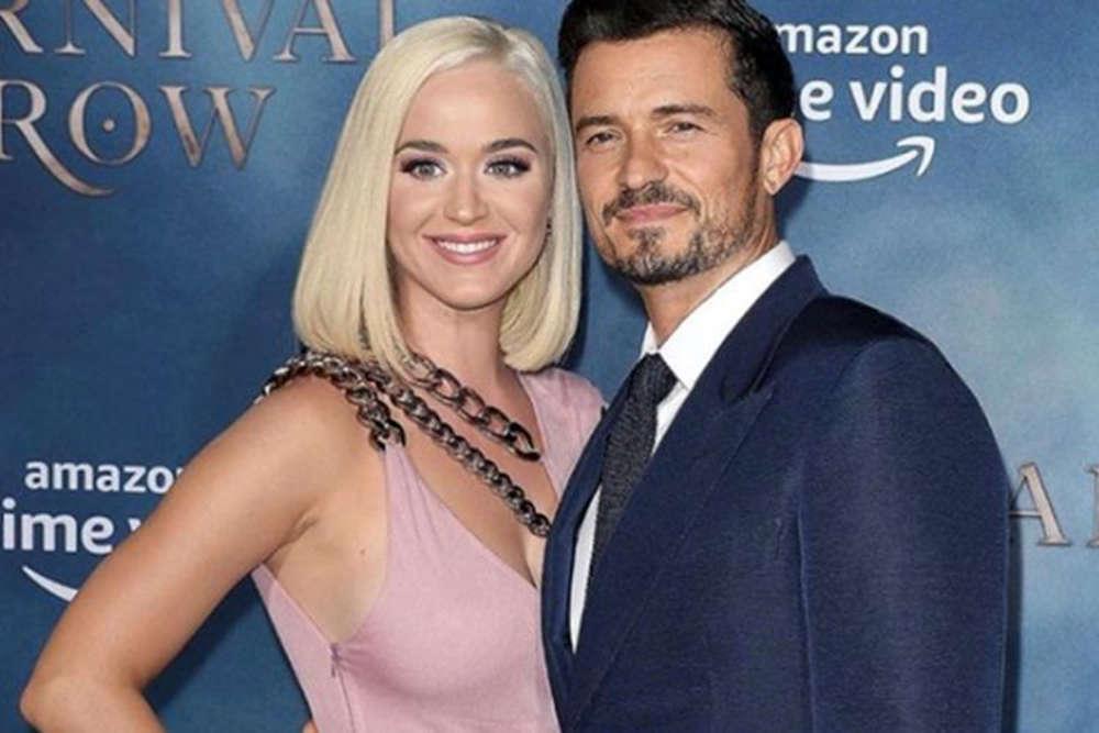 Viral: Η Κέιτι Πέρι δημοσίευσε υπερηχογράφημα με την αγέννητη κόρη της να κάνει άσεμνη χειρονομία