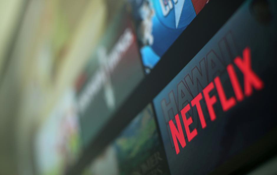 «Βόμβα» από το Netflix: Μπλοκάρει όσους μοιράζονται τον λογαριασμό τους
