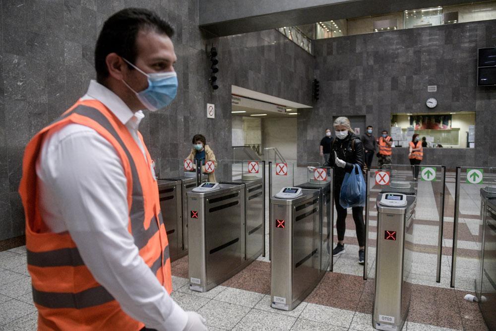 Πού «έπεσαν» τα πρώτα 150άρια για μη χρήση μάσκας προσώπου και αποστασεις