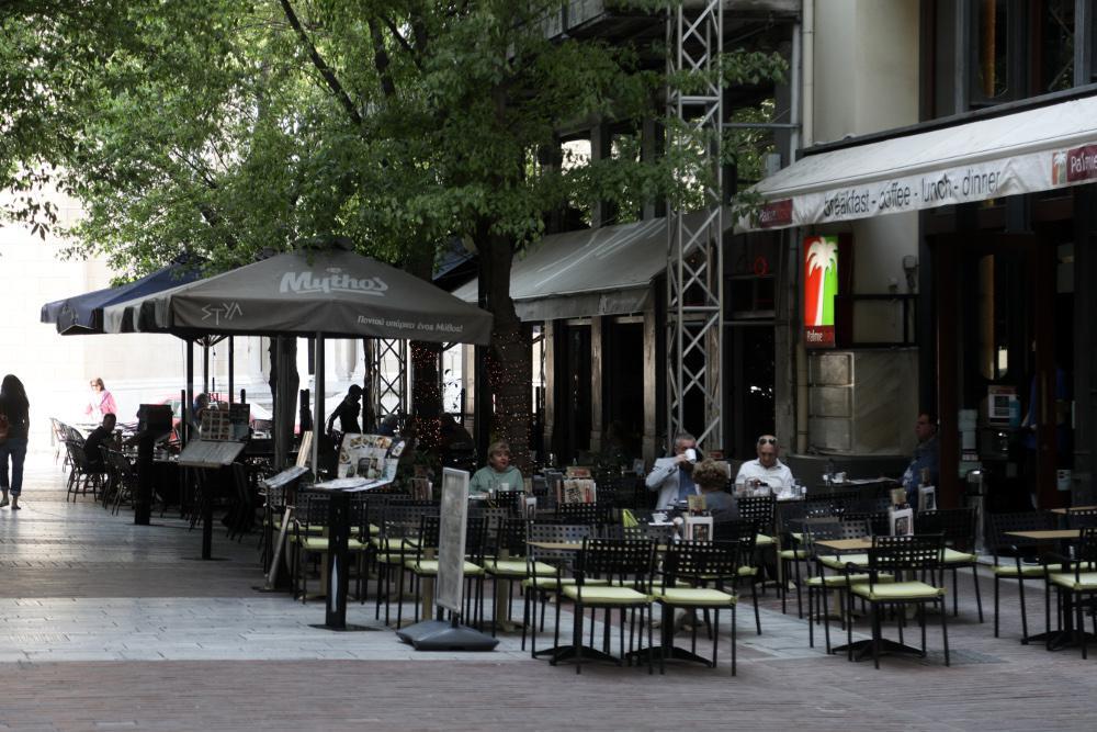 Εστίαση: Πώς κυλά η πρώτη μέρα επαναλειτουργίας των καταστημάτων και ποιες είναι οι οδηγίες του υπουργείου Ανάπτυξης