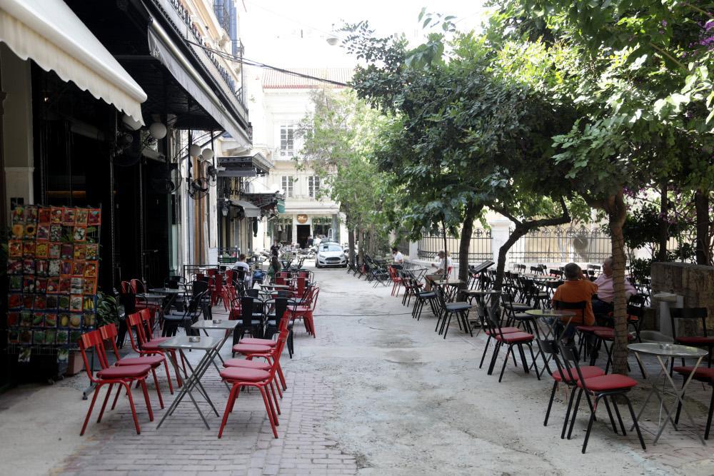 Εστίαση: Τι ισχύει σε όσους φεύγουν από ένα κατάστημα στις 11:00 μ.μ.