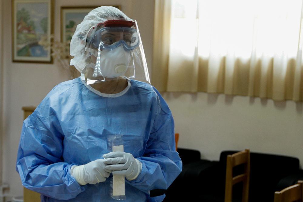 ΕΟΔΥ Κορωνοϊός: Συναγερμός στην Χαλκιδική - 50 κρούσματα σε βιομηχανία τροφίμων