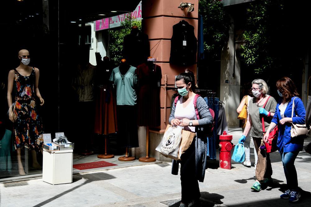 Μείωση εισφορών: Σε τέσσερις μέρες ελάφρυνση 0,90% - Τι σημαίνει για τους μισθούς