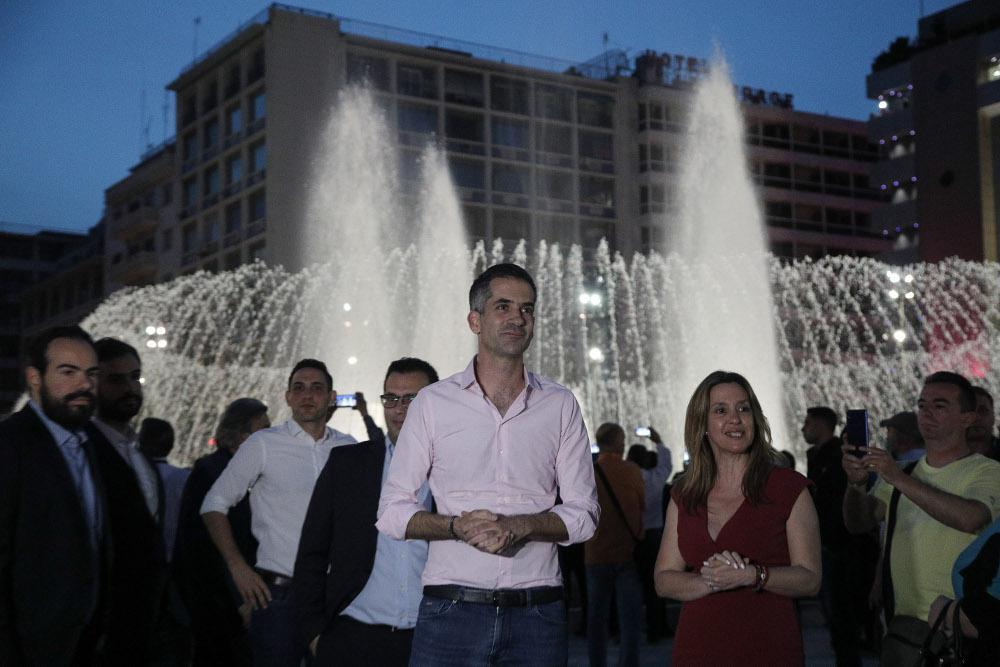 «Κάναμε ένα πολύ μεγάλο λάθος»: Το βίντεο του Μπακογιάννη για τον χτεσινό συνωστισμό στην Ομόνοια