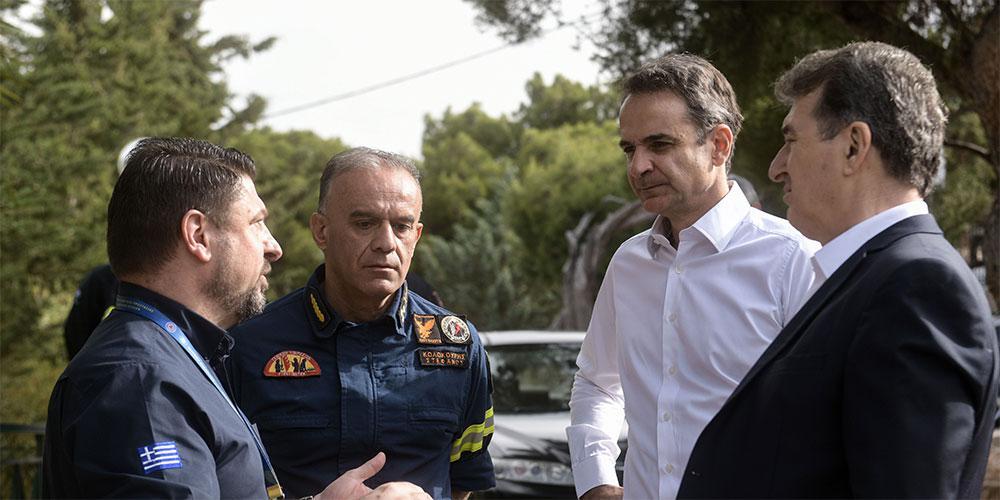 Στον Υμηττό Μητσοτάκης, Χρυσοχοΐδης και Χαρδαλιάς - Ενημερώθηκαν για την αντιπυρική προστασία