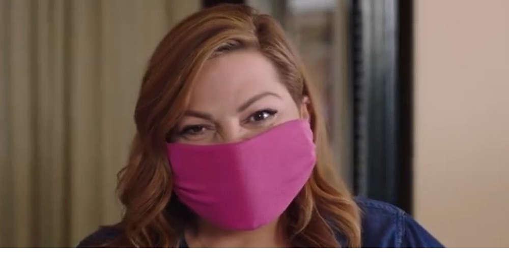 Βίκυ Σταυροπούλου: Η αποκάλυψη της για την αμοιβή της στο σποτ με τη μάσκα