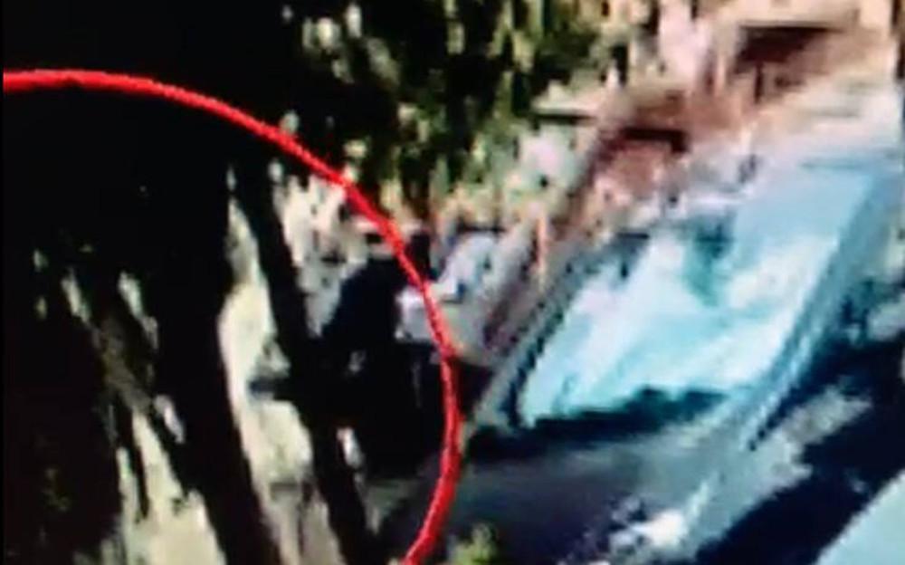 Ανατροπή στην επίθεση με βιτριόλι: Η γυναίκα δεν ήταν μαυροφορεμένη - Νέο προφίλ φτιάχνει η ΕΛ.ΑΣ.