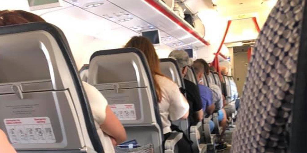 Η πρώτη πτήση από Αθήνα για Θεσσαλονίκη είναι γεγονός - Με μάσκες και αντισηπτικά οι επιβάτες