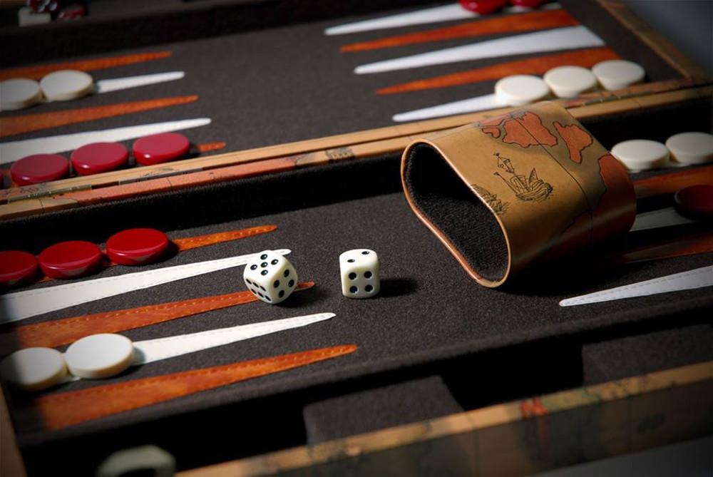 «Εξάρες» με αντισηπτικό και «πόρτες» στην ...ύπαιθρο για το αγωνιστικό τάβλι