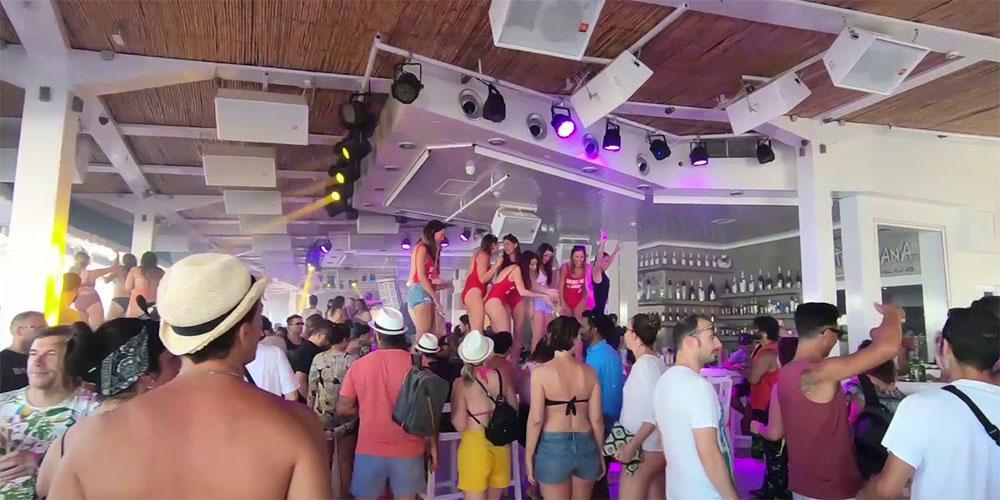 Κορωνοϊός: «Ωρολογιακή βόμβα» τα πριβέ πάρτι συνωστισμού στη Μύκονο - Ο τιμοκατάλογος για την είσοδο και τα «ραντεβού»