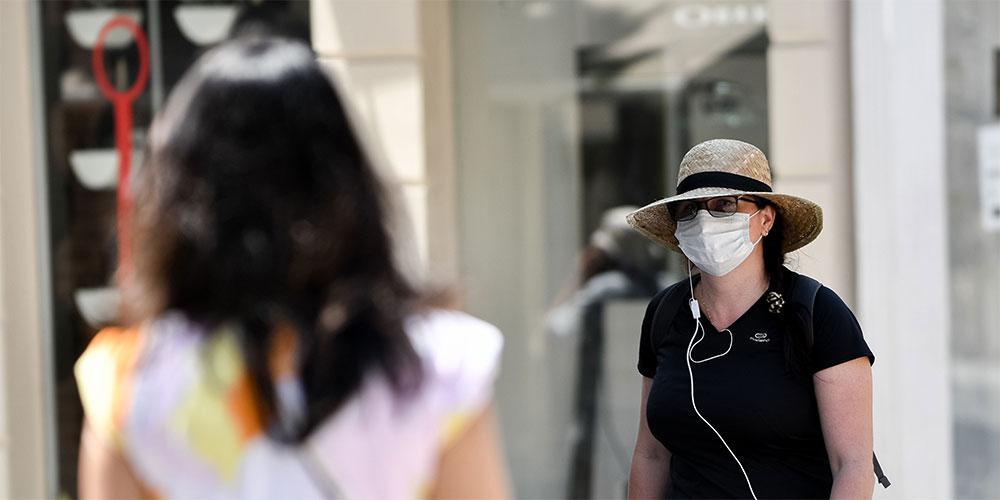 Βατόπουλος: Μην βιαζόμαστε να πετάξουμε τη μάσκα