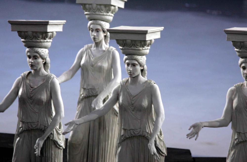 Ολυμπιακοί Αγώνες της Αθήνας: 19 χρόνια από την τελετή έναρξης- Το ζεϊμπέκικο που δεν θα ξεχάσουμε ποτέ