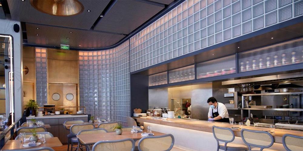 Κίνα: Εστιατόριο ζήτησε συγγνώμη από τους πελάτες του επειδή τους καλούσε να... ζυγιστούν στην είσοδο!