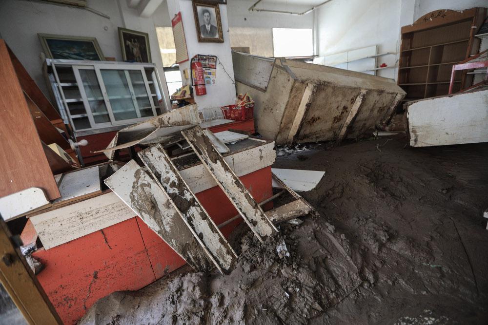 Θεοδωρικάκος: Πάνω από 3.000 σπίτια έχουν πλημμυρίσει στην Εύβοια