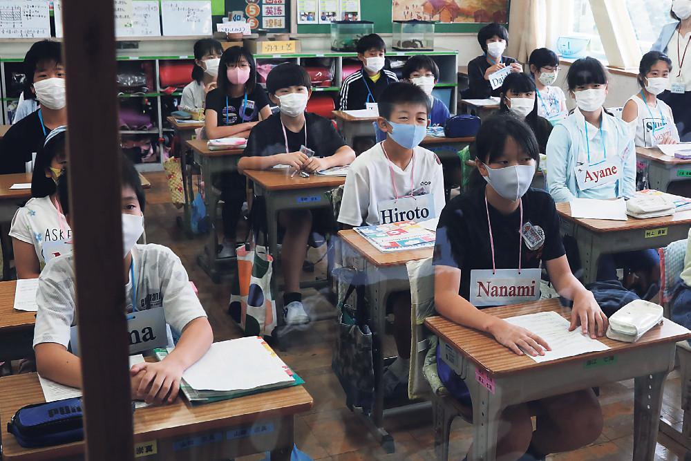 Κορωνοϊός: Παγκόσμιος συναγερμός για το άνοιγμα των σχολείων - Πώς θα γυρίσουν στα θρανία 1,5 δισ. μαθητές