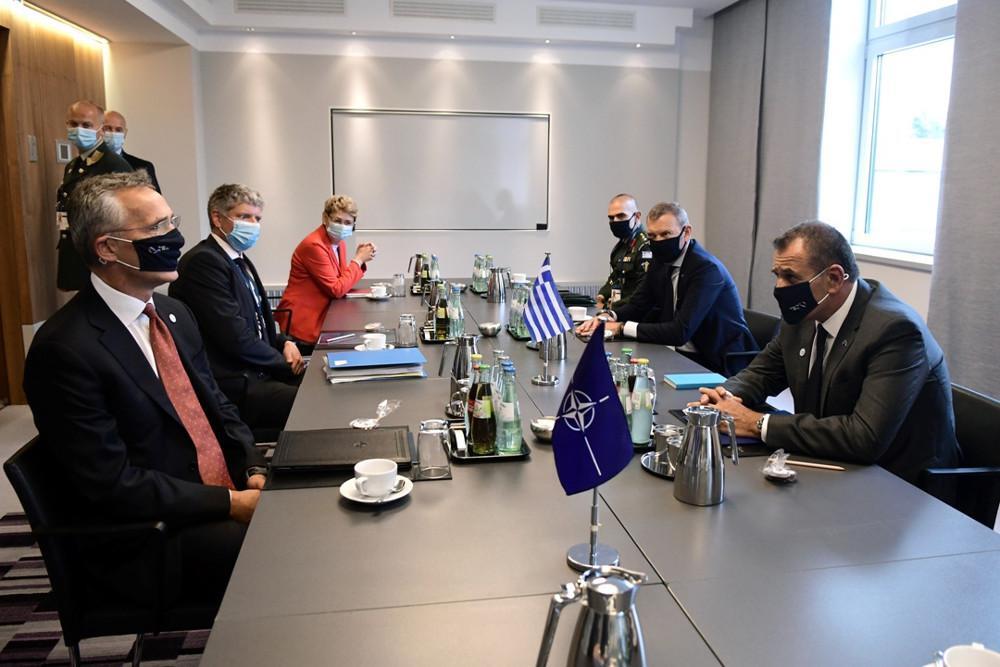 Παναγιωτόπουλος σε Στόλτενμπεργκ: Μη αποδεκτή η πολιτική ίσων αποστάσεων του ΝΑΤΟ