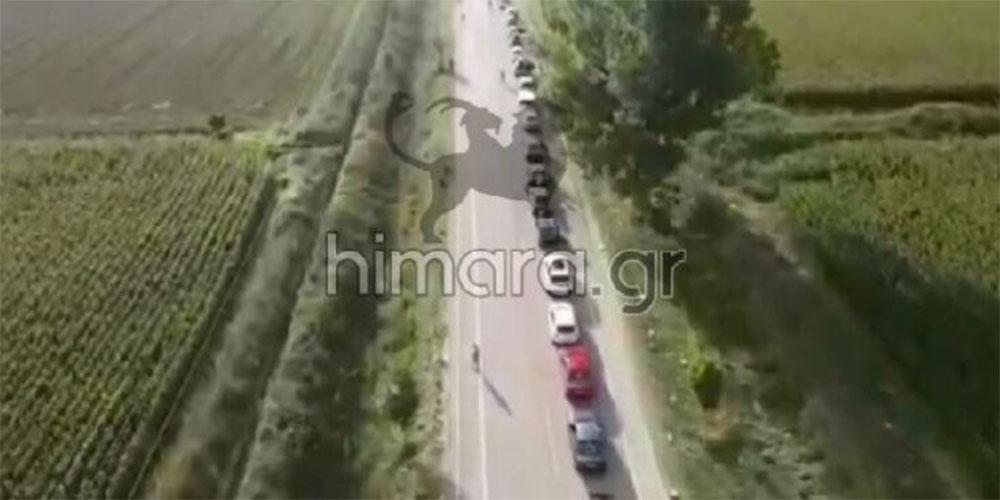 Κακαβιά: Ουρές χιλιομέτρων και ταλαιπωρία στα σύνορα - Αναμονή μέχρι και 12 ώρες