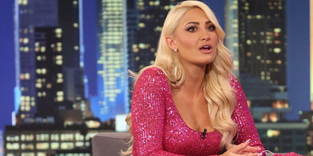 Ιωάννα Τούνη: «Ένα βράδυ μαζεύτηκαν 6 αγόρια κάτω από το σπίτι μου και με έφτυναν στα μούτρα»