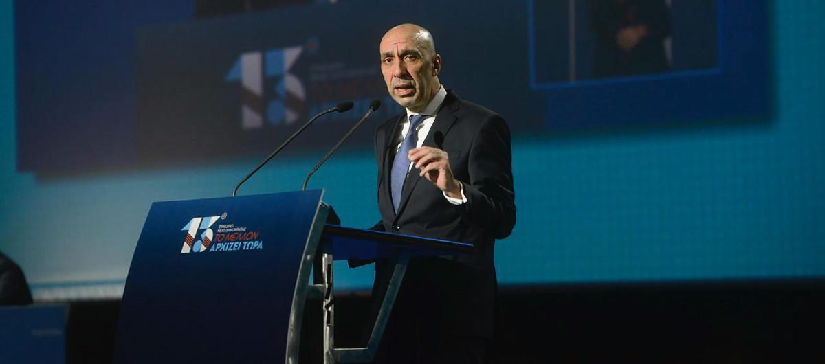 Γιάννης Μπρατάκος