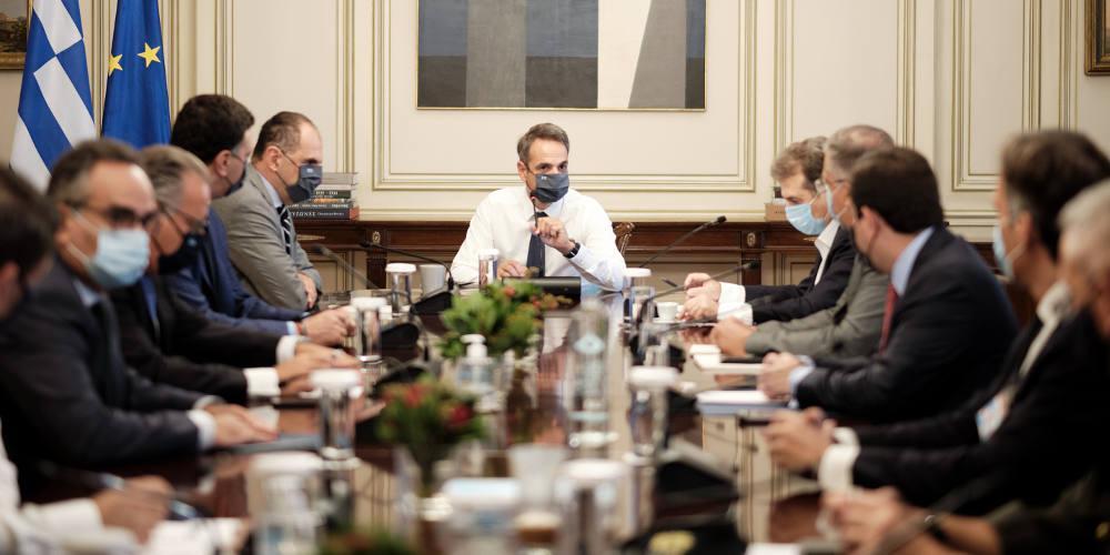 Πύρινη κόλαση στη Μόρια: Στη Λέσβο κυβερνητικό κλιμάκιο – Τι αποφασίστηκε στη σύσκεψη