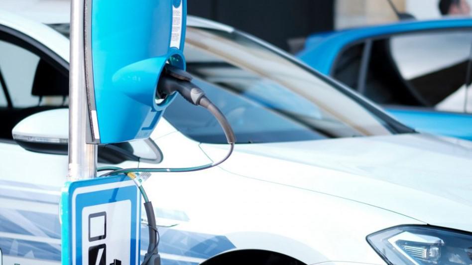 Επιδότηση έως 11.000 ευρώ για ηλεκτρικό αυτοκίνητο