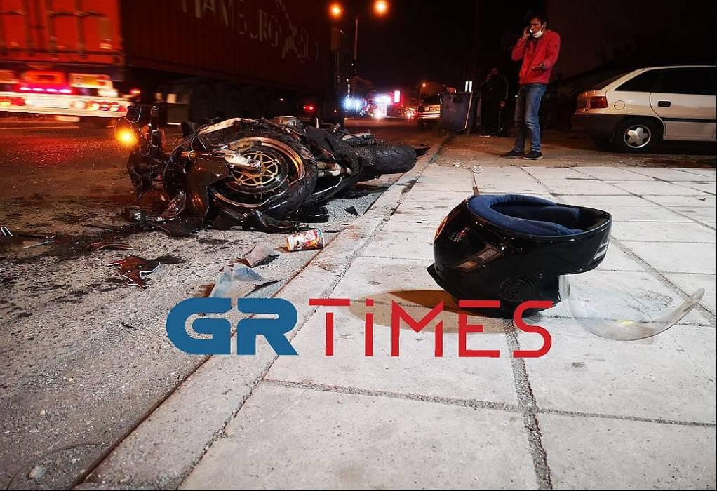 Θεσσαλονίκη: Σοκαριστικό τροχαίο στα Διαβατά – Η μηχανή έγινε «μπάλα φωτιάς»