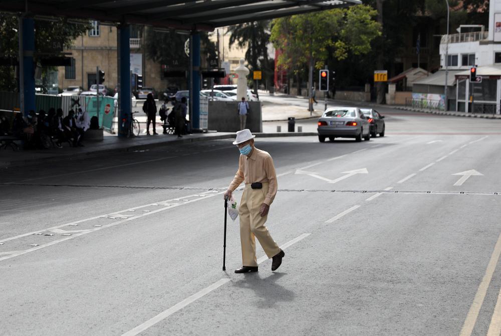Κορωνοϊός - Κύπρος: Νέα μέτρα και απαγόρευση κυκλοφορίας από τις 9 το βράδυ