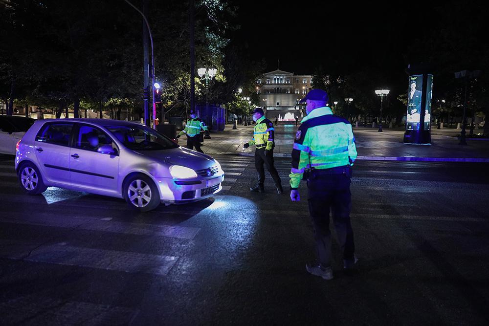 Δεκαέξι συλλήψεις και πρόστιμα 424.000 ευρώ από τους χθεσινούς ελέγχους