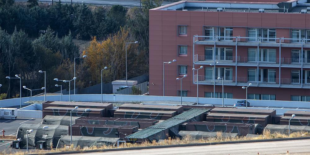 Κορωνοϊός - Θεσσαλονίκη: Ετοιμάζεται το κινητό νοσοκομείο στο προαύλιο του 424 -Τι θα περιλαμβάνει