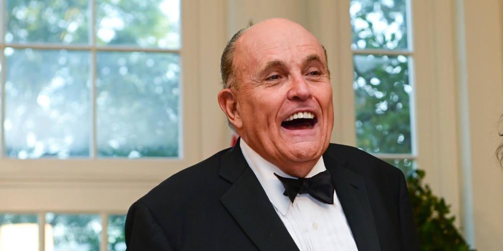 Ρούντι Τζουλιάνι: Έφοδος της αστυνομίας στο διαμέρισμα και το γραφείο του στο Μανχάταν